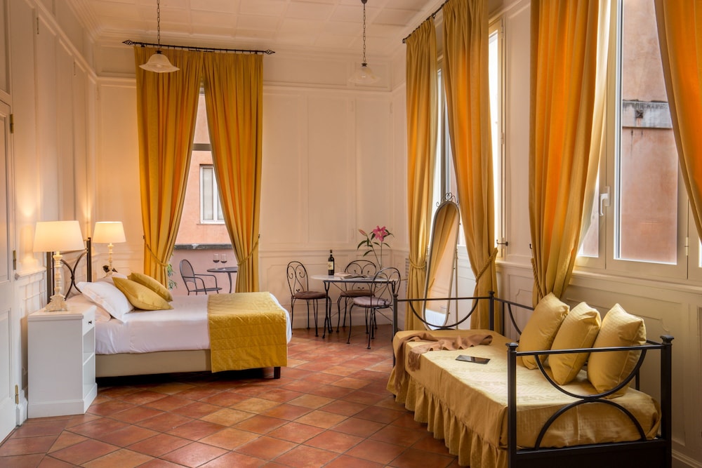 Aenea Superior Inn 15