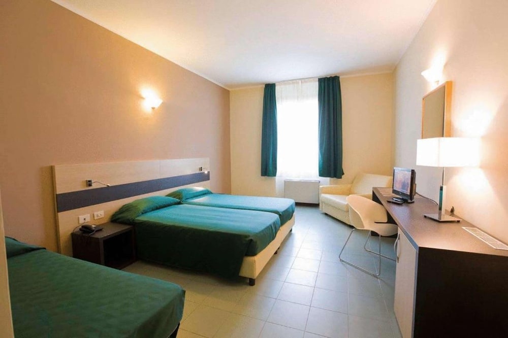 Hotel Alba Torre Maura 11