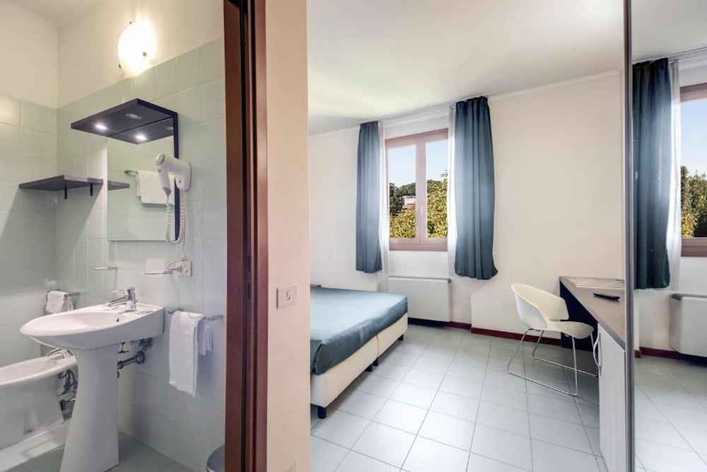 Hotel Alba Torre Maura 16