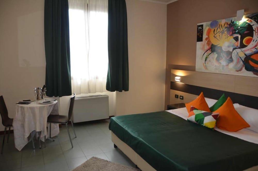 Hotel Alba Torre Maura 12