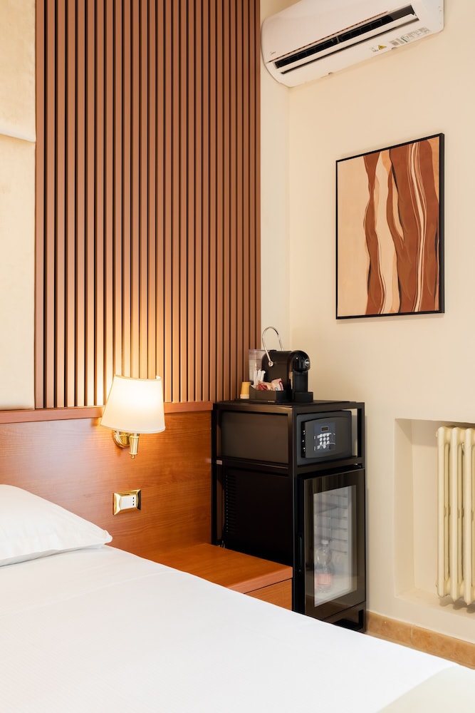 Alba Domus Roma B&B 8