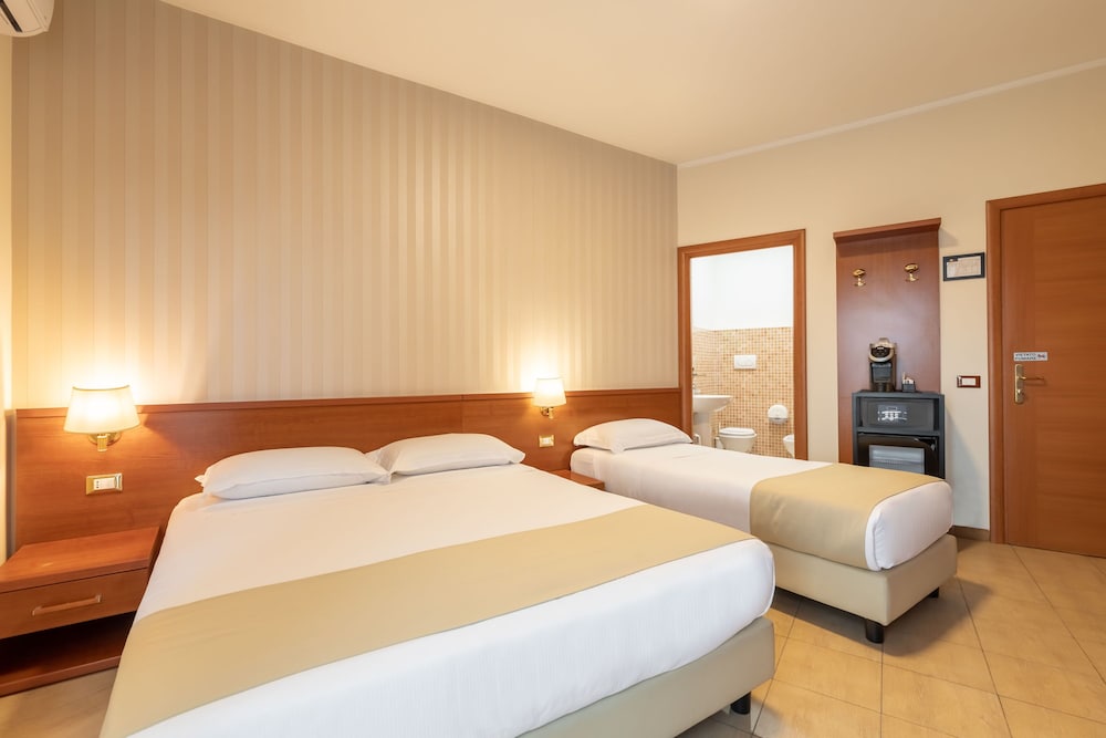 Alba Domus Roma B&B 14