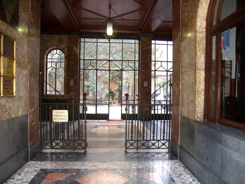 Hotel Central Station 1