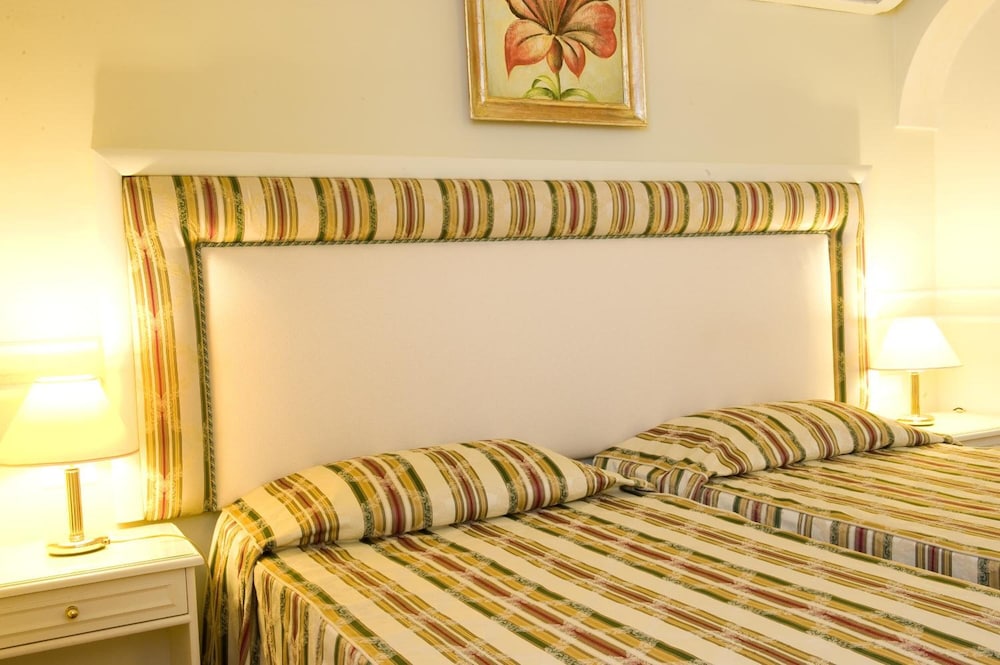 Park Hotel Villaferrata 10