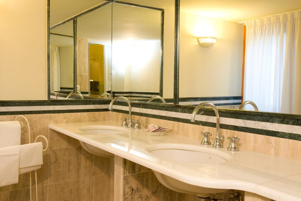 Park Hotel Villaferrata 14