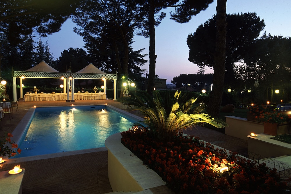 Park Hotel Villaferrata 16