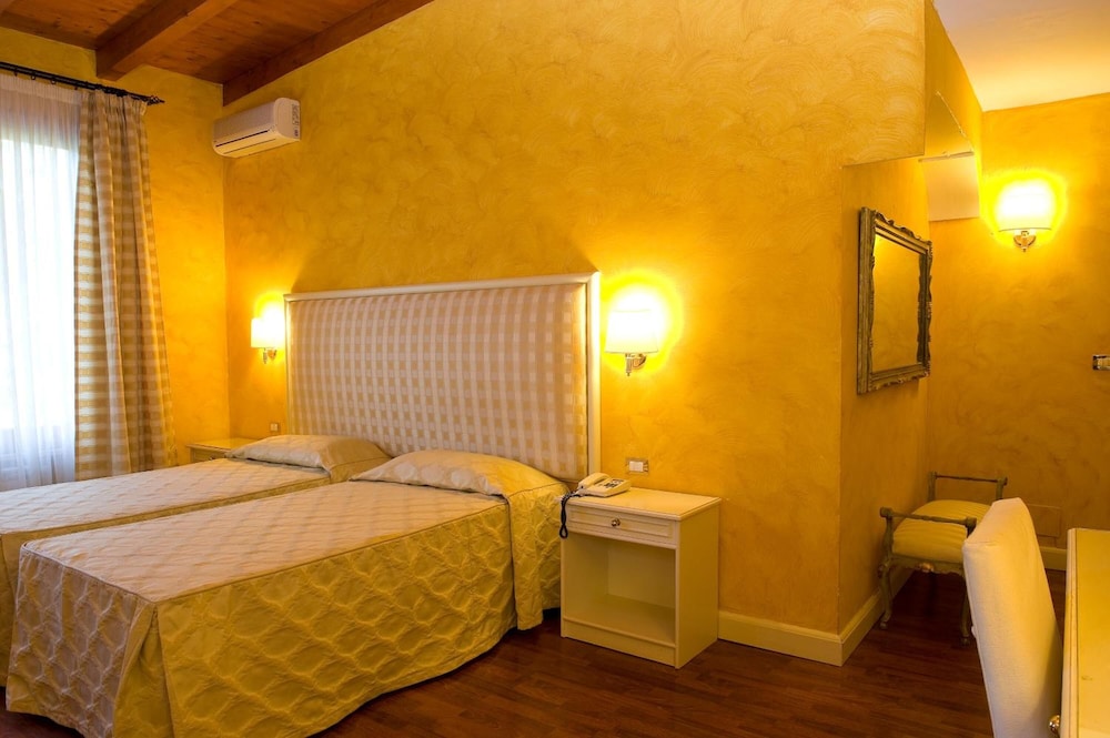 Park Hotel Villaferrata 8