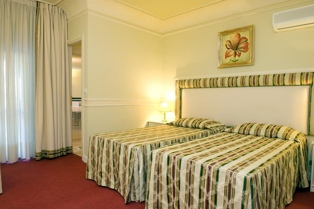Park Hotel Villaferrata 9