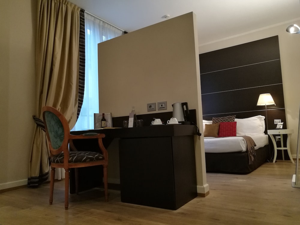Townhouse 33 Boutique Hotel 1