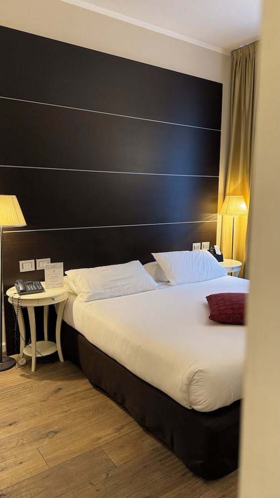 Townhouse 33 Boutique Hotel 21