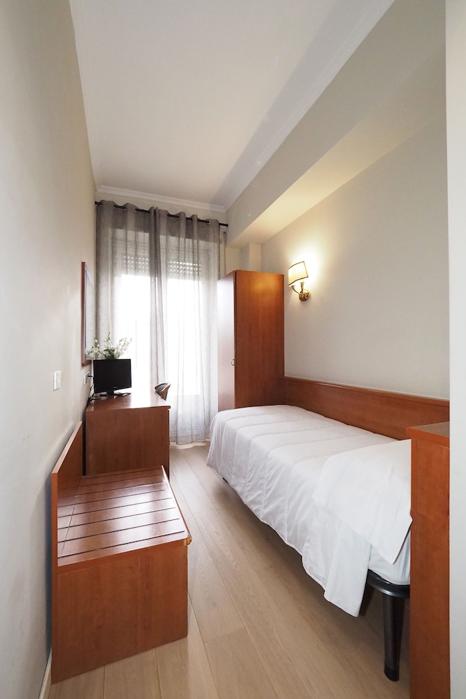 Hotel Laura 13