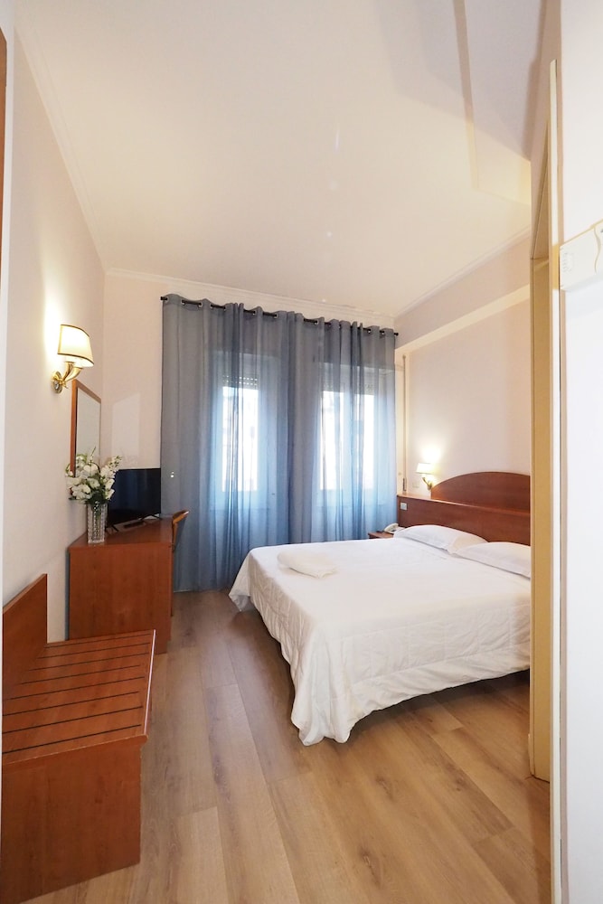 Hotel Laura 12