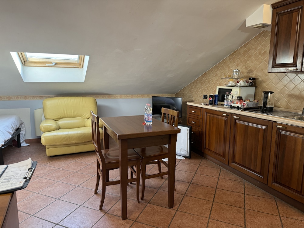Euro House Inn Airport 23