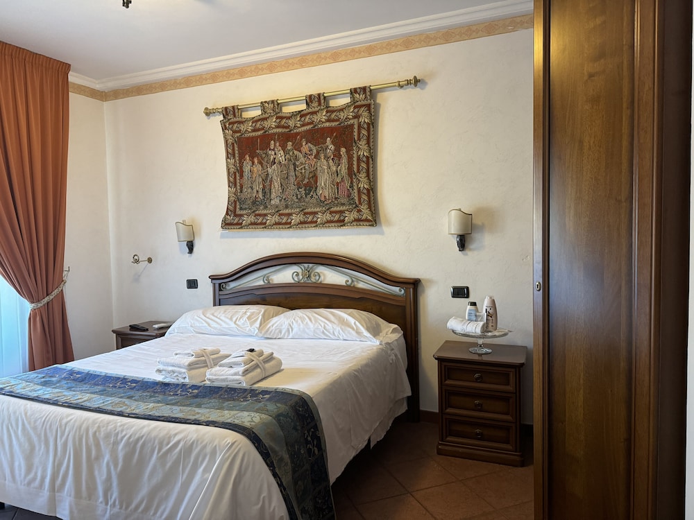 Euro House Inn Airport 15