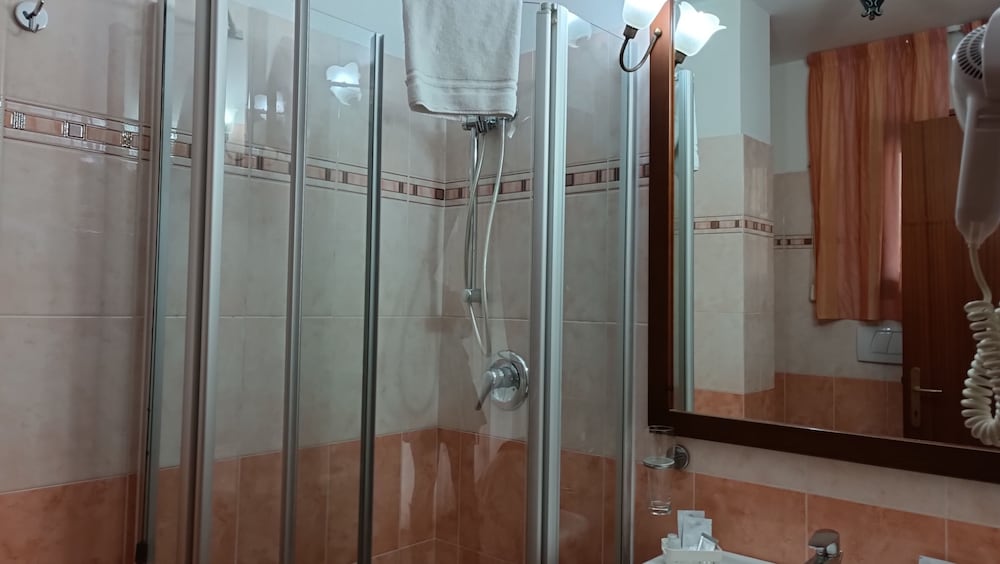 Euro House Inn Airport 10