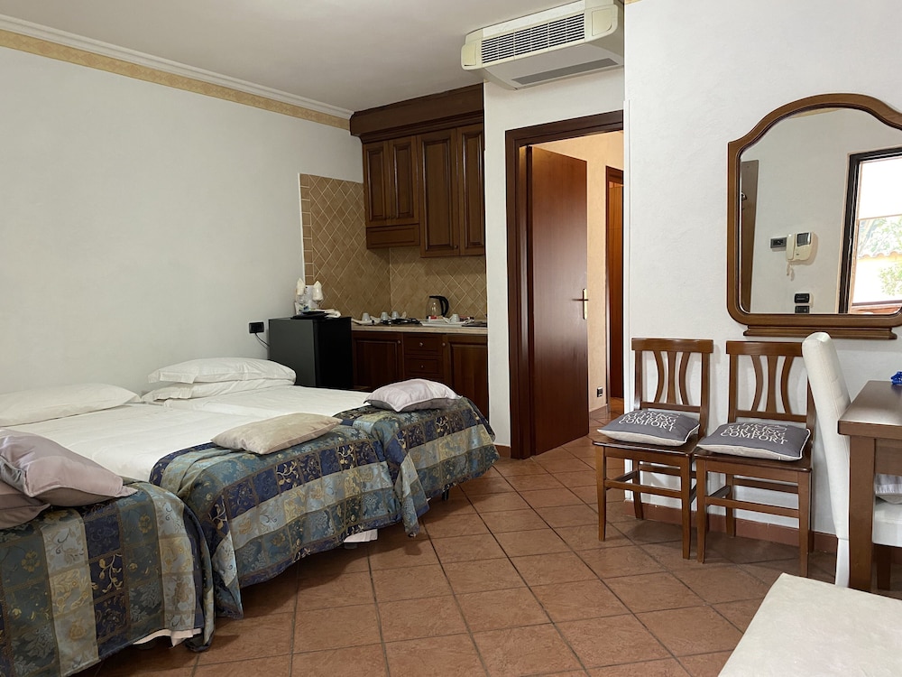Euro House Inn Airport 3