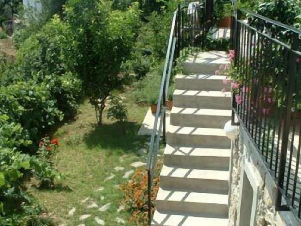Giardino dei Limoni 1