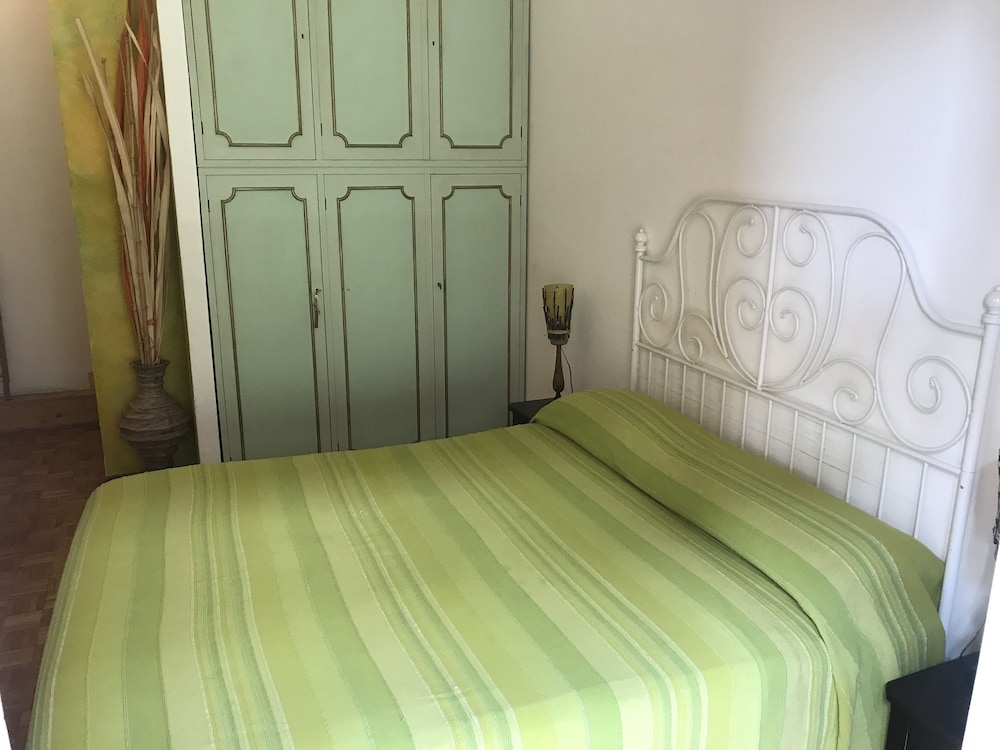B&B Bio 10