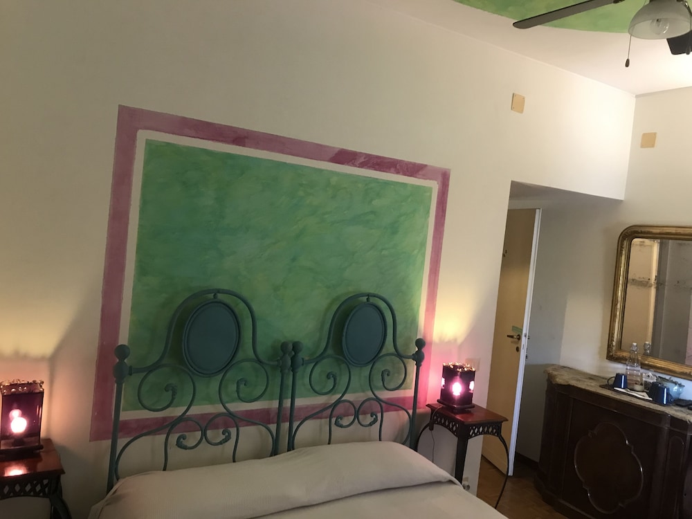 B&B Bio 11