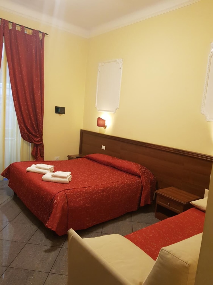 B&B Rudy Center 15