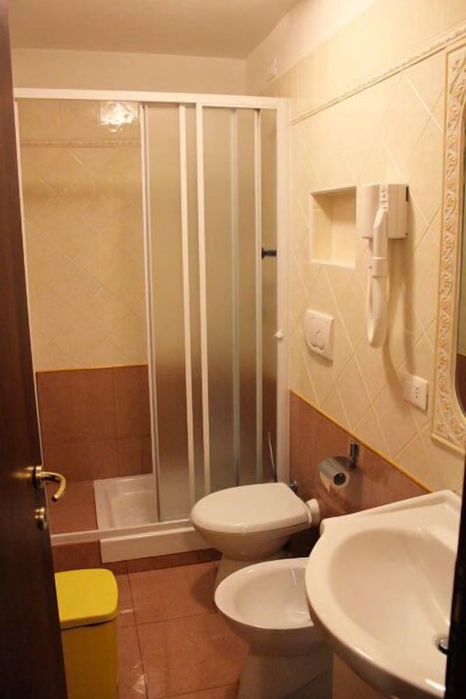 B&B Rudy Center 21