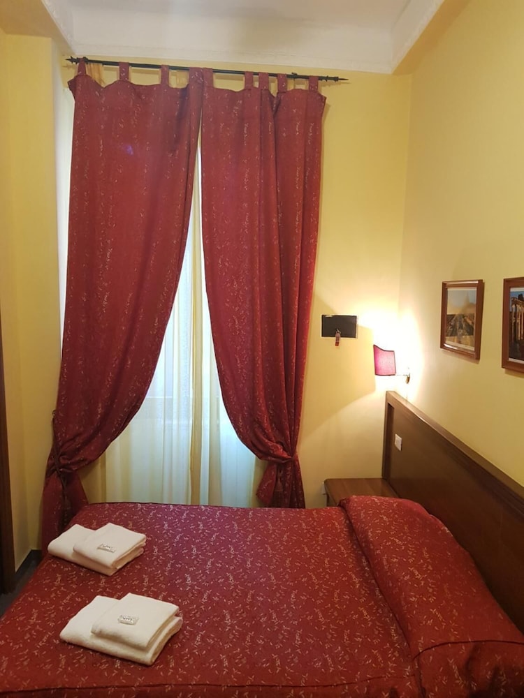 B&B Rudy Center 13
