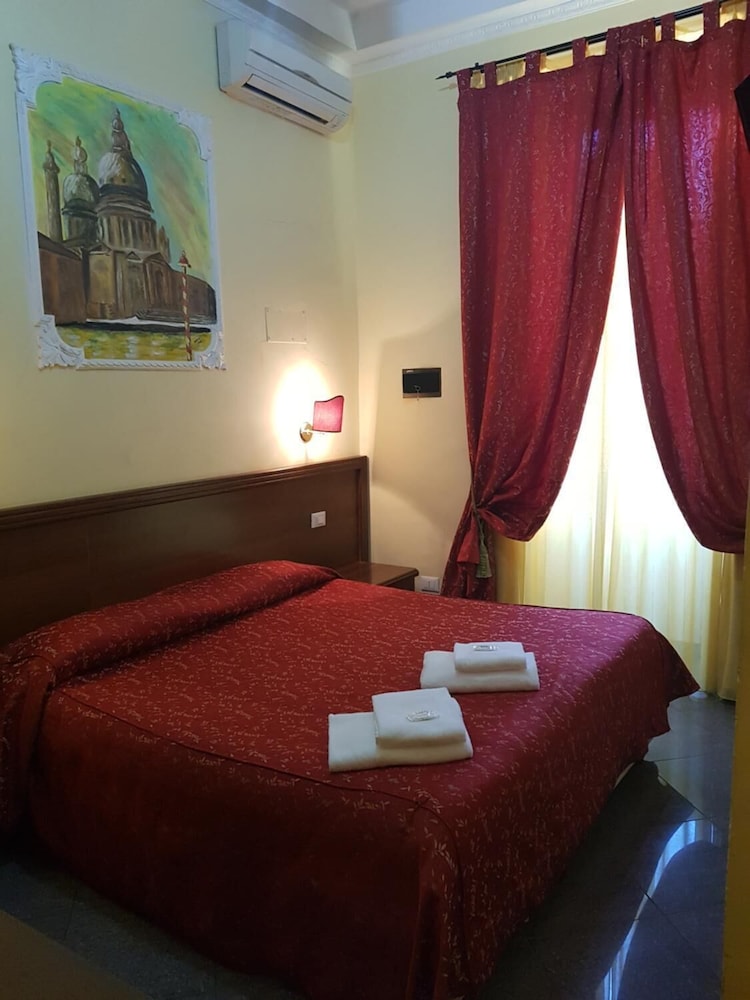 B&B Rudy Center 7