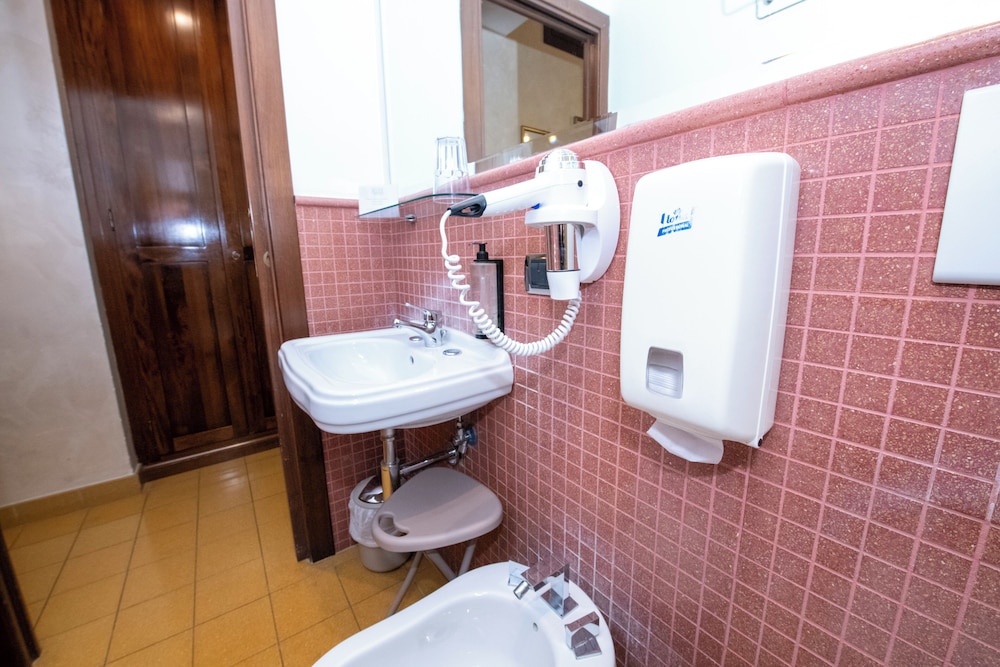 Aelius B&B by Roma Inn 22