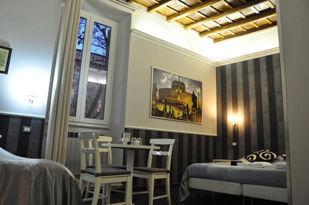Navona Nice Room 5