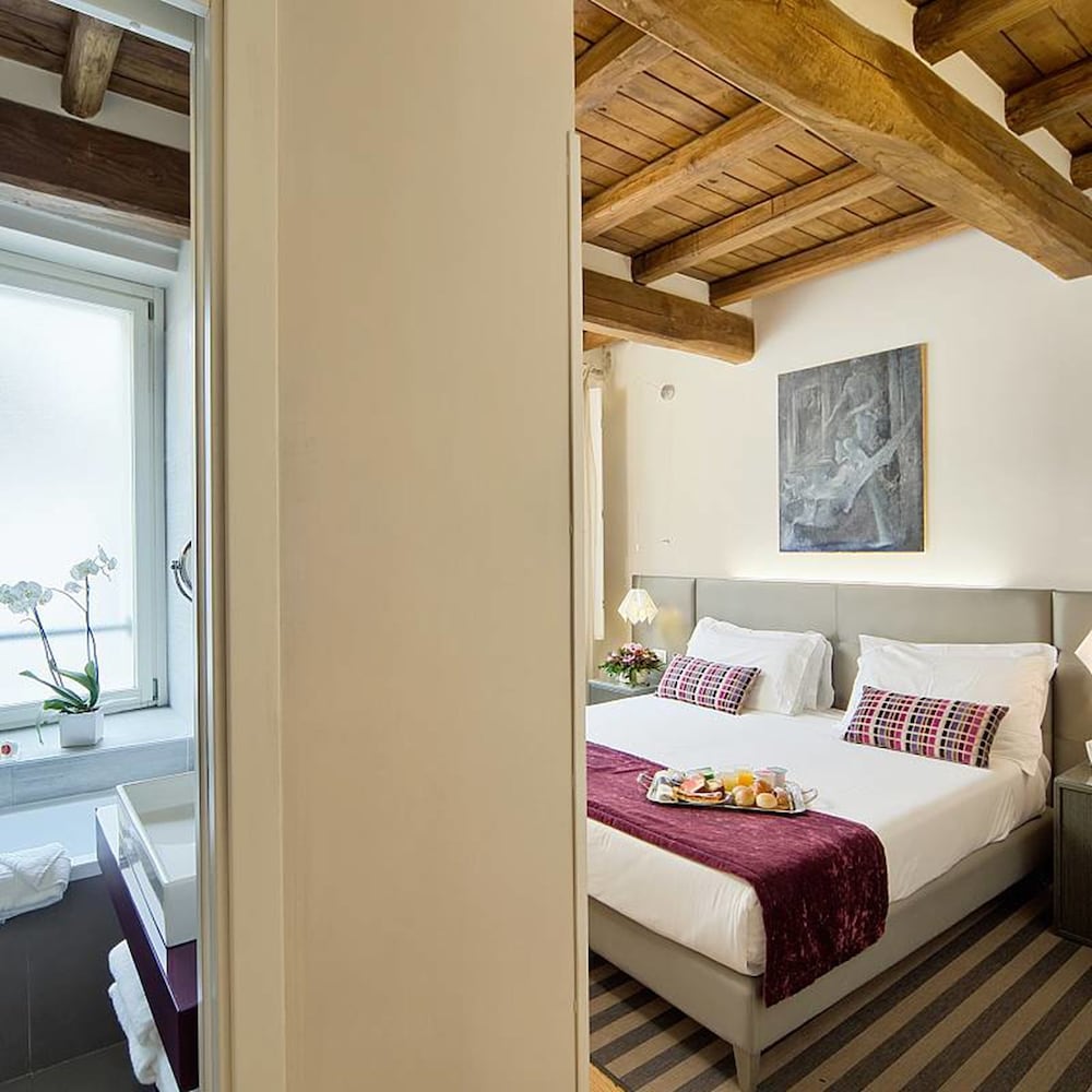 Trevi Palace Luxury Inn 14