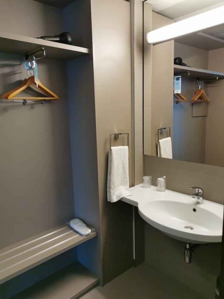 Ibis Styles Roma Eur 22