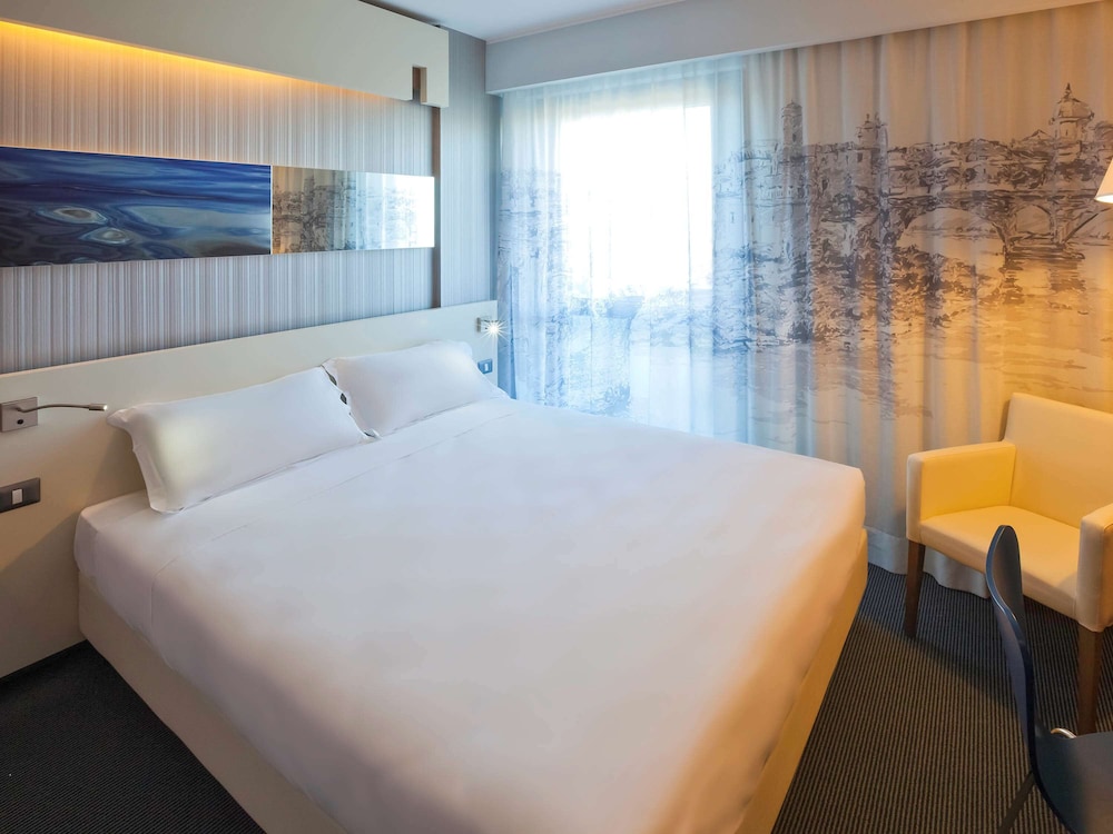 Ibis Styles Roma Eur 10