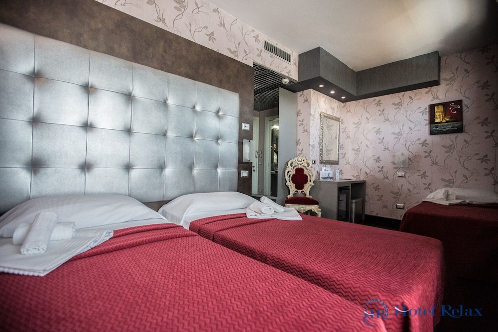 Hotel Relax Roma Nord 19