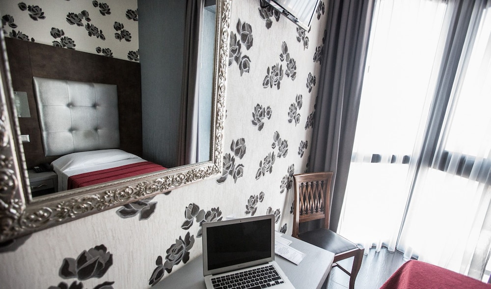 Hotel Relax Roma Nord 10