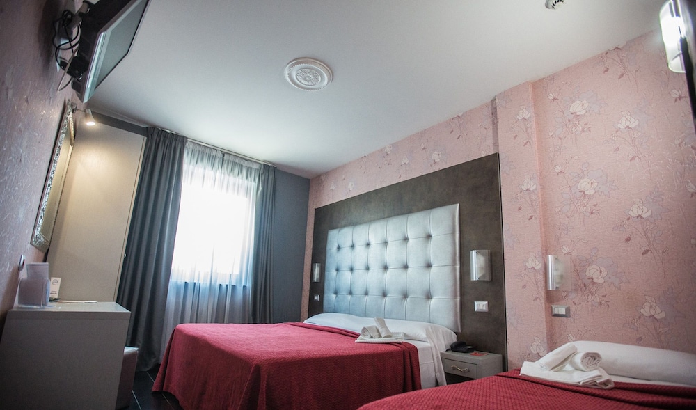 Hotel Relax Roma Nord 18