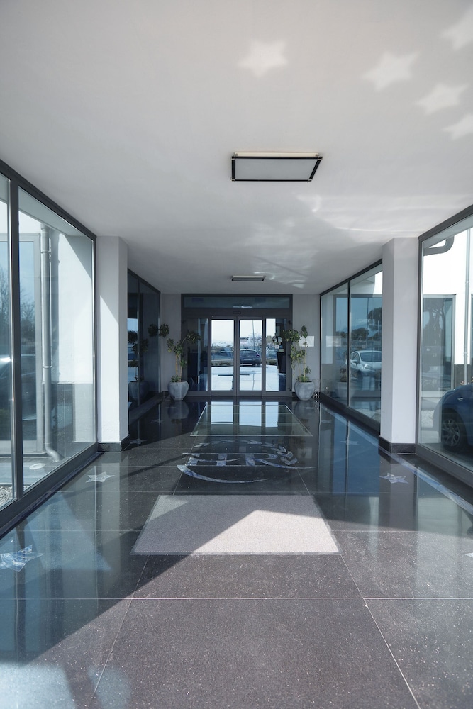 Hotel Relax Roma Nord 4