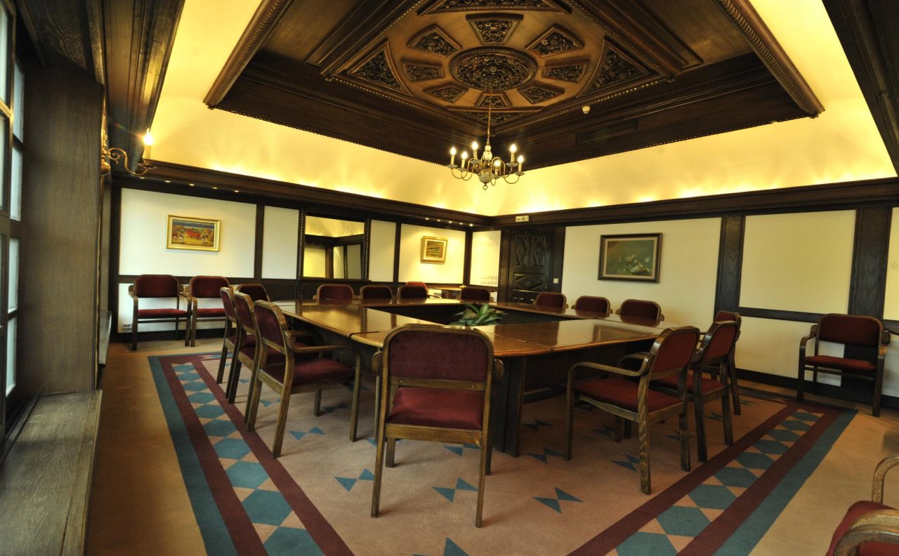 Holiday Inn Skopje 8