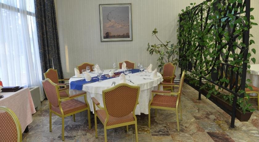 Hotel Bellevue 16