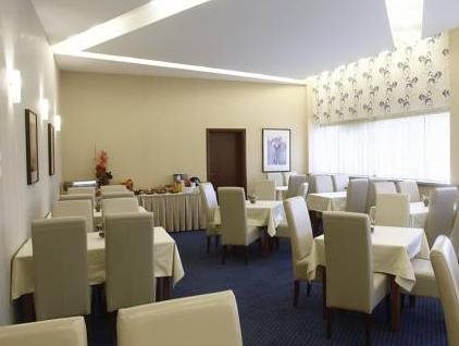 Hotel Centar 8