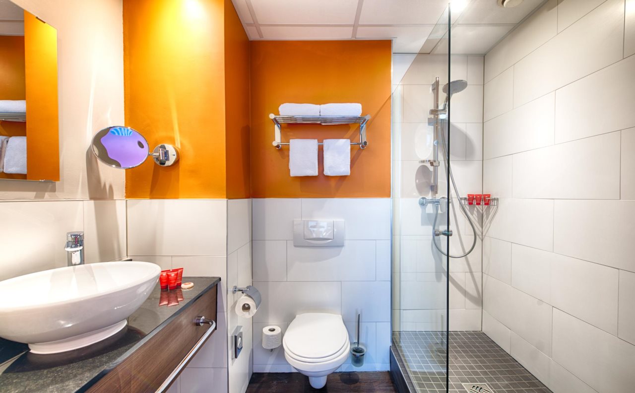 Leonardo Hotel Amsterdam City Center 12