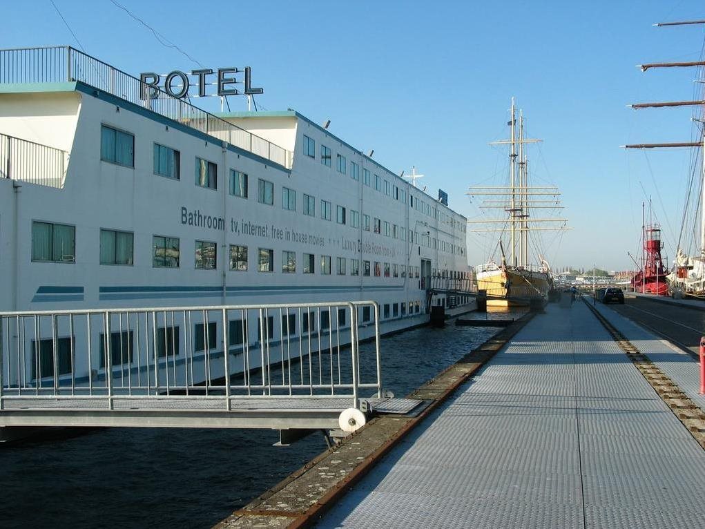 Botel 14