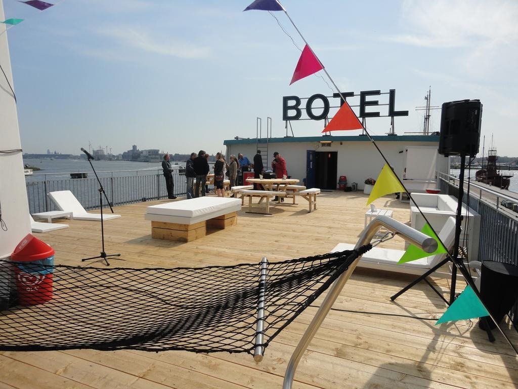 Botel 20