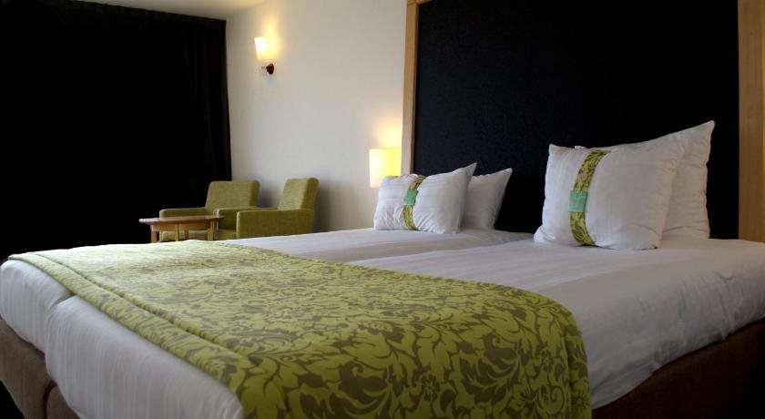 Leonardo Hotel IJmuiden Seaport Beach 2