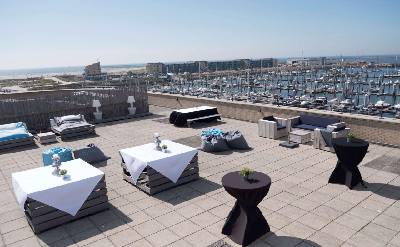Leonardo Hotel IJmuiden Seaport Beach 4