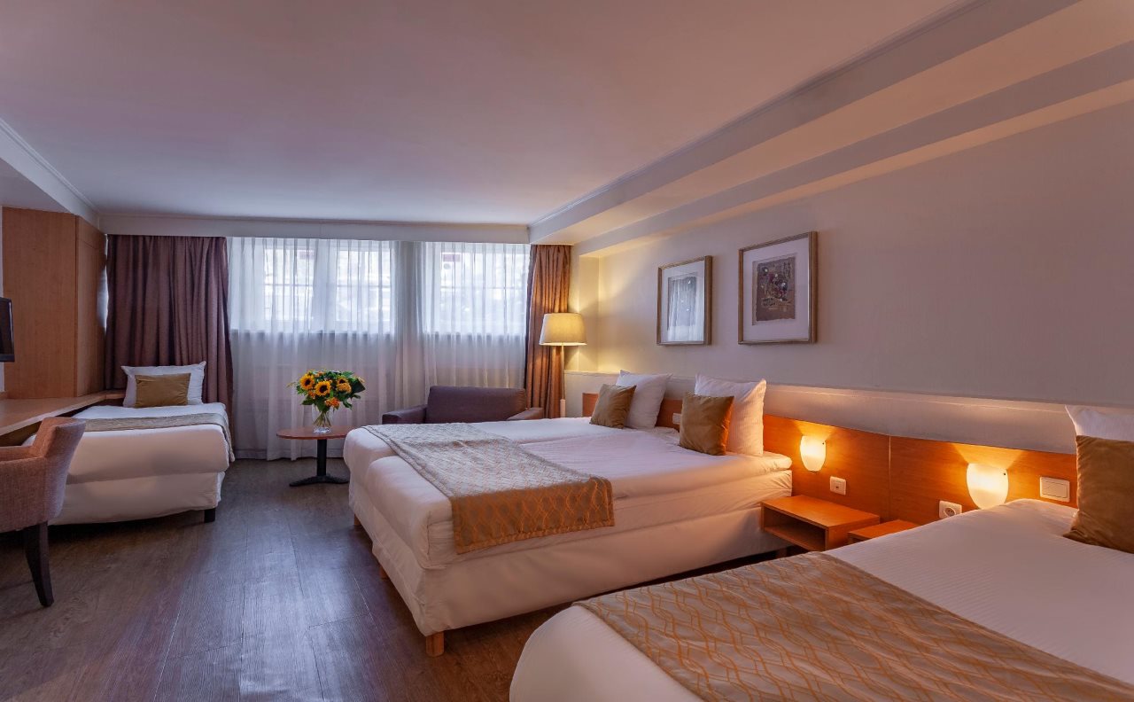 Avenue Hotel 21