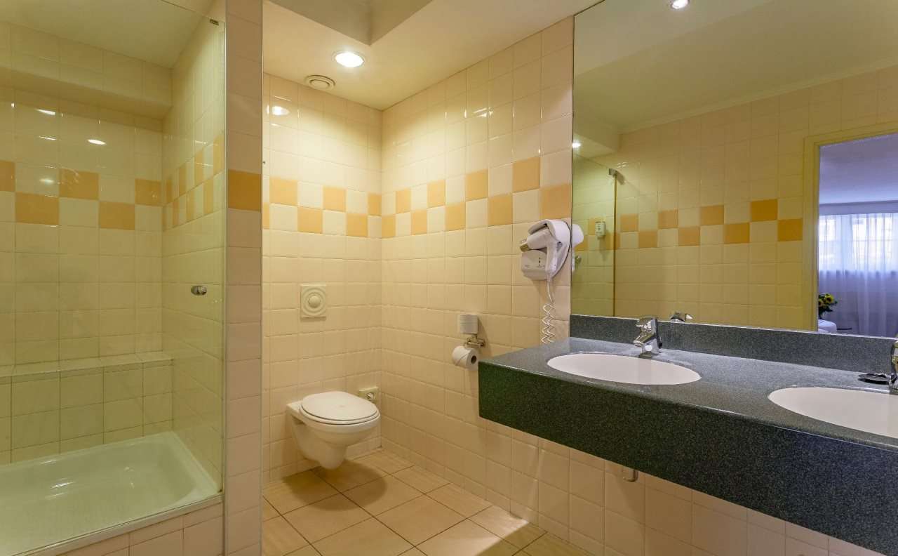 Avenue Hotel 22