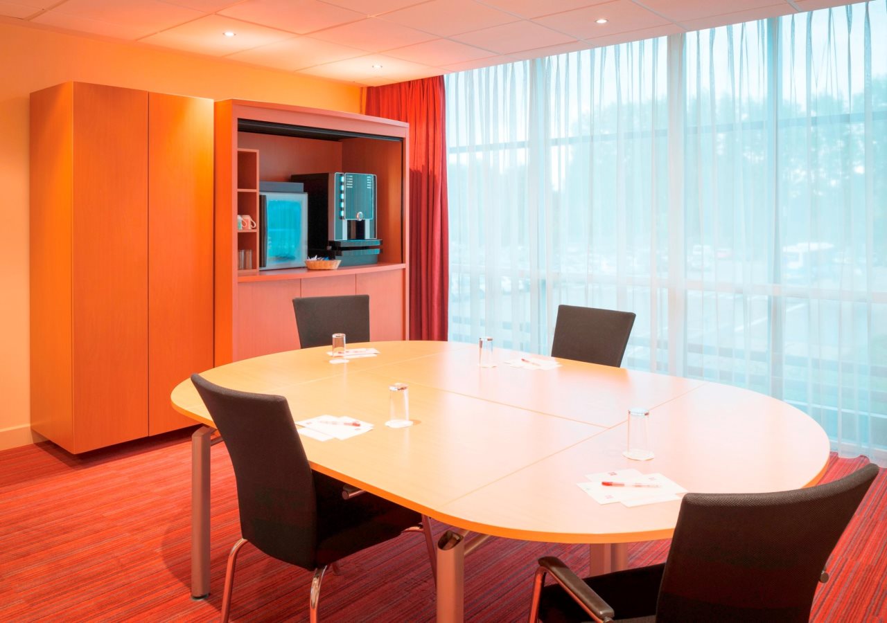 Hotel ibis Schiphol Amsterdam Airport 8