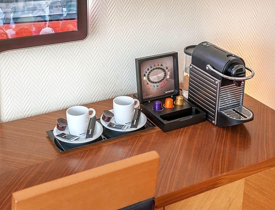 The Alfred Hotel 9