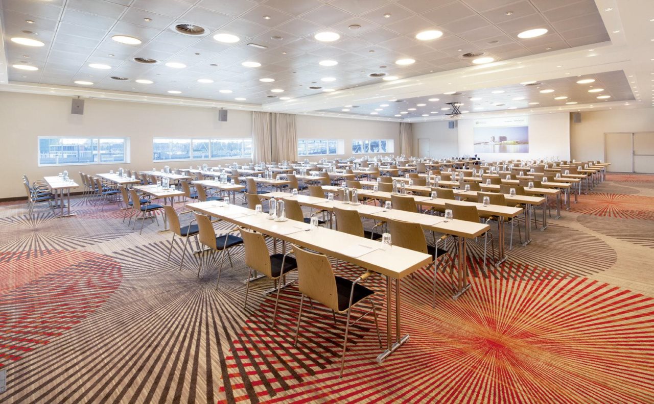 Mövenpick Hotel Amsterdam City Centre 11