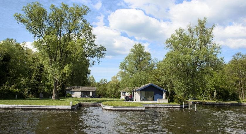 Rien van den Broeke Village 19